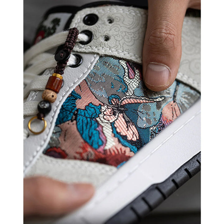 Dunhuang Mythos Trainers