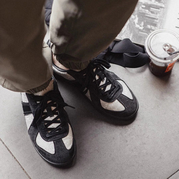Tree of Life , Noir edition Silk Trainers