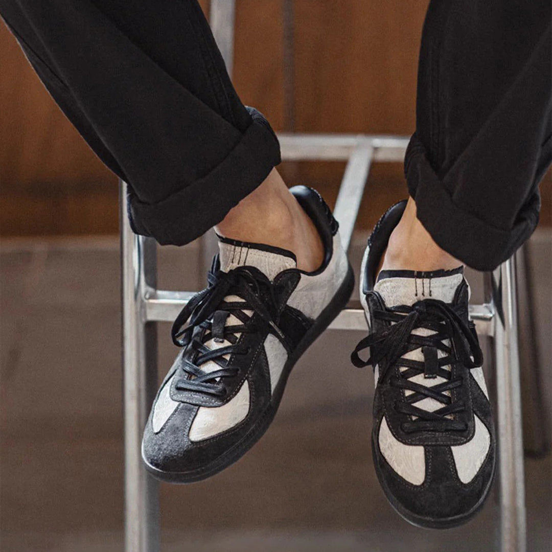 Tree of Life , Noir edition Silk Trainers