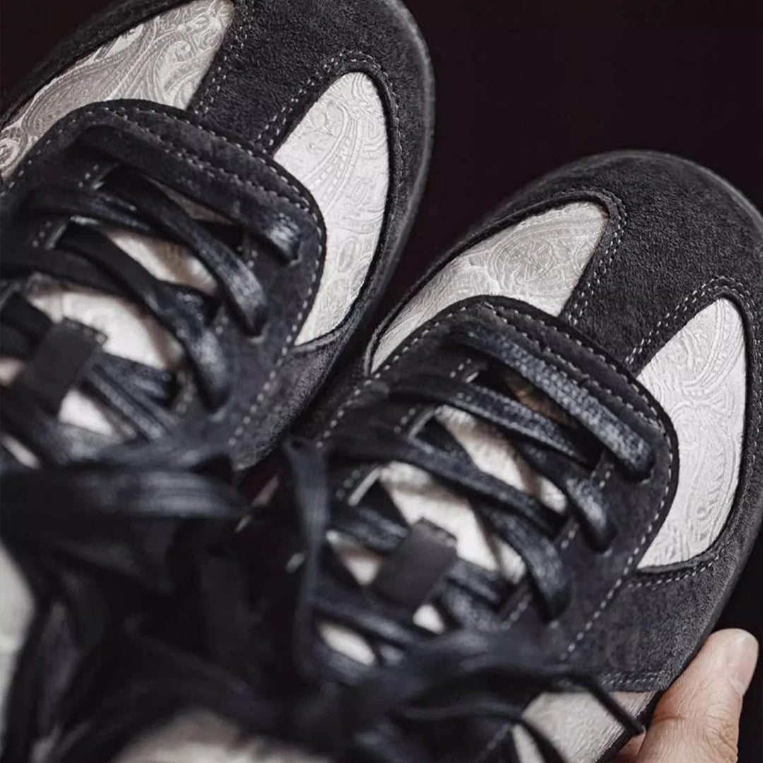 Tree of Life , Noir edition Silk Trainers