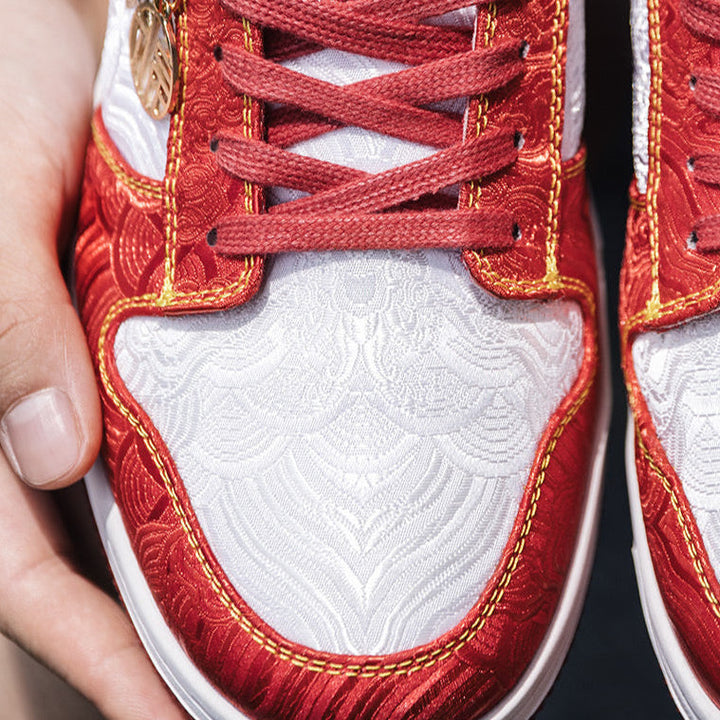 The Red Seal, Silk Trainers